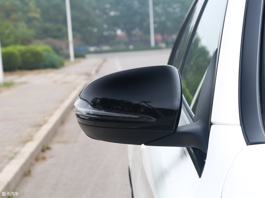 2015YCAMG AMG C 63 S