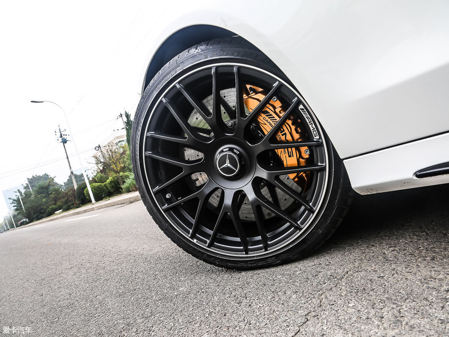 2015YCAMG AMG C 63 S