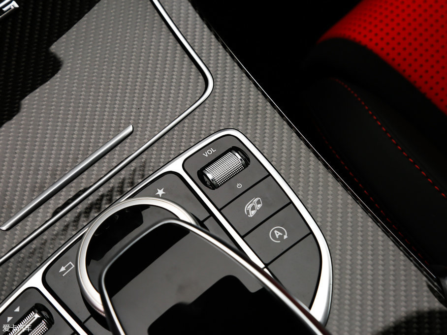 2015YC(j)AMG AMG C 63 S