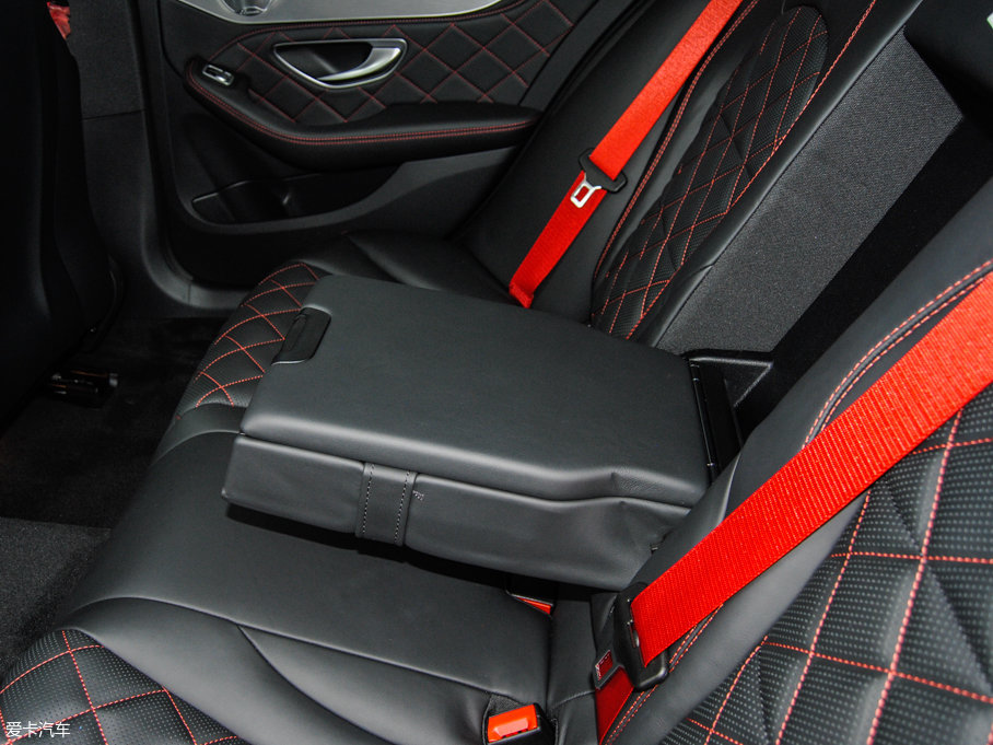 2015YCAMG AMG C 63 S