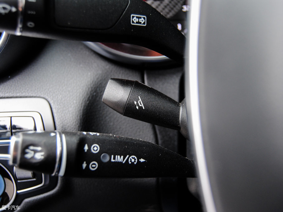 2015YC(j)AMG AMG C 63 S