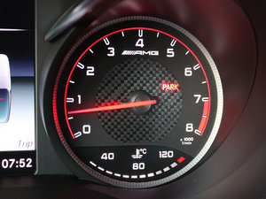 2015A(y)MG C 63 S п؅^(q)