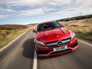 2015A(y)MG C 63 а w^