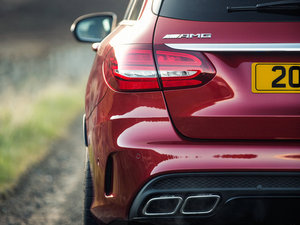 2015A(y)MG C 63 а (x)(ji)^