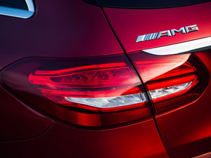 2015A(y)MG C 63 а (x)(ji)^