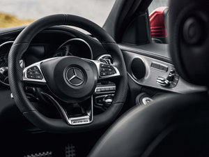 2015AMG C 63 а п؅^