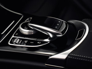 2015AMG C 63 а п؅^