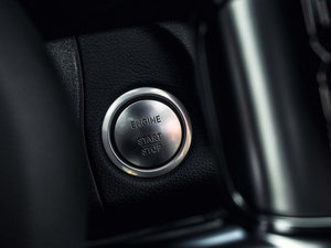 2015AMG C 63 а п؅^