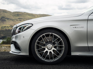 2015AMG C 63 S ^