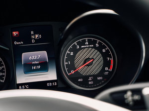 2015AMG C 63 S п؅^