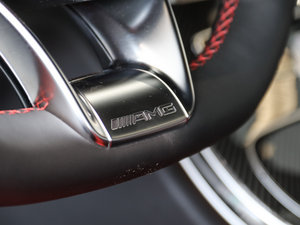 2015A(y)MG C 63 S п؅^(q)