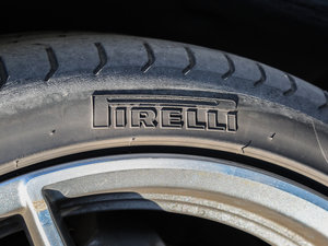 2015A(y)MG C 63 ݆̥Ʒ