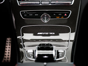2015AMG C 63 S п؅^