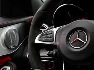 2015AMG C 63 S п؅^