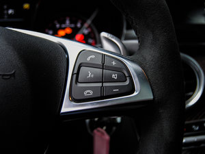 2015AMG C 63 S п؅^