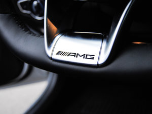 2015AMG C 63 S п؅^