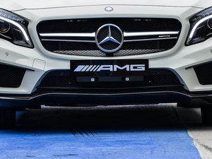 2015AMG GLA 45 4MATIC ^