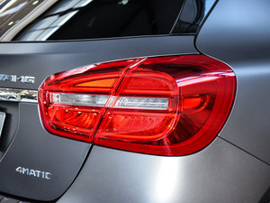 2015AMG GLA 45 4MATIC ^