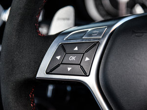 2015AMG GLA 45 4MATIC п؅^