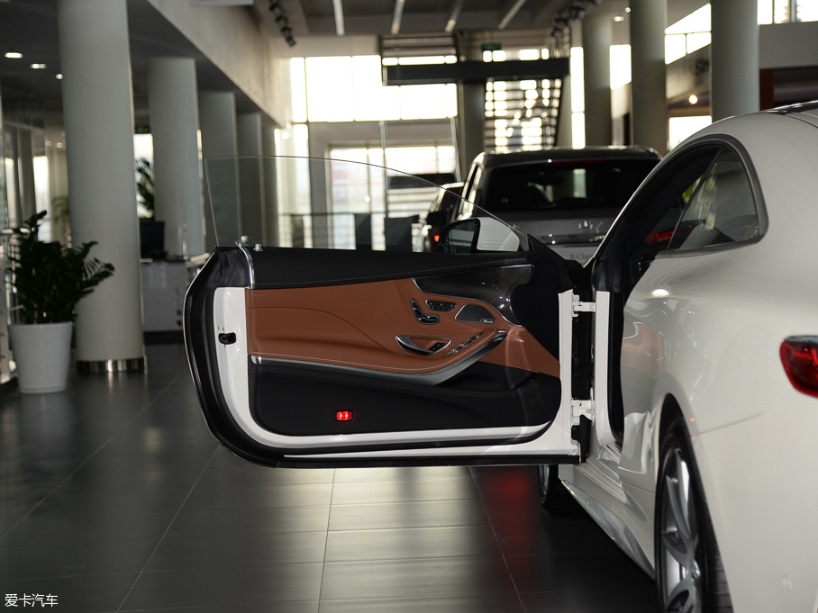 2015YSAMG AMG S 63 Coupe 4MATIC