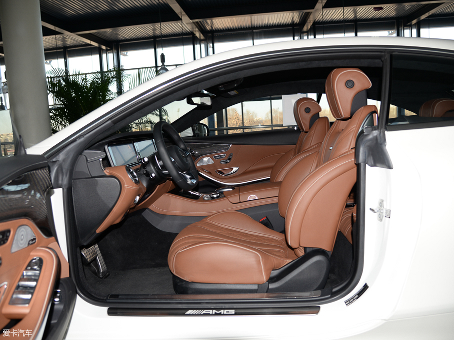 2015YS(j)AMG AMG S 63 Coupe 4MATIC