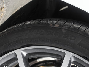2015款AMG S 63 Coupe 4MATIC 轮胎尺寸