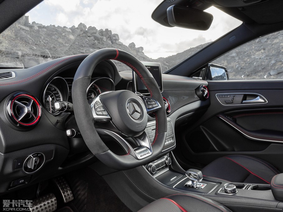 2015��AMG CLA�C��܇ ������