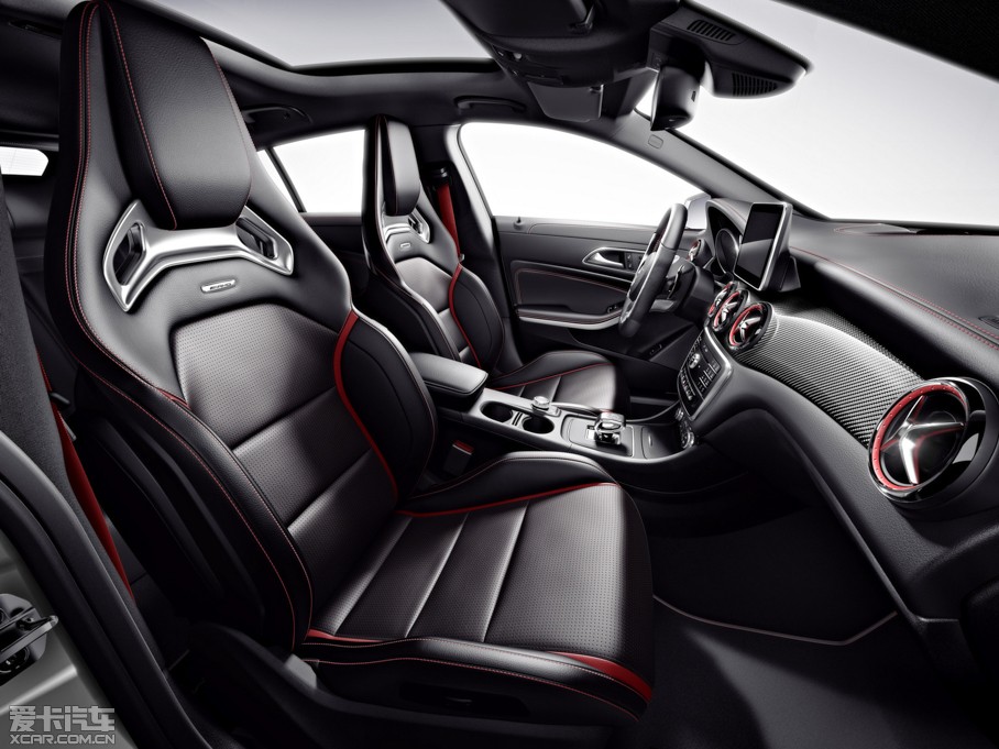 2015��AMG CLA�C��܇ ������