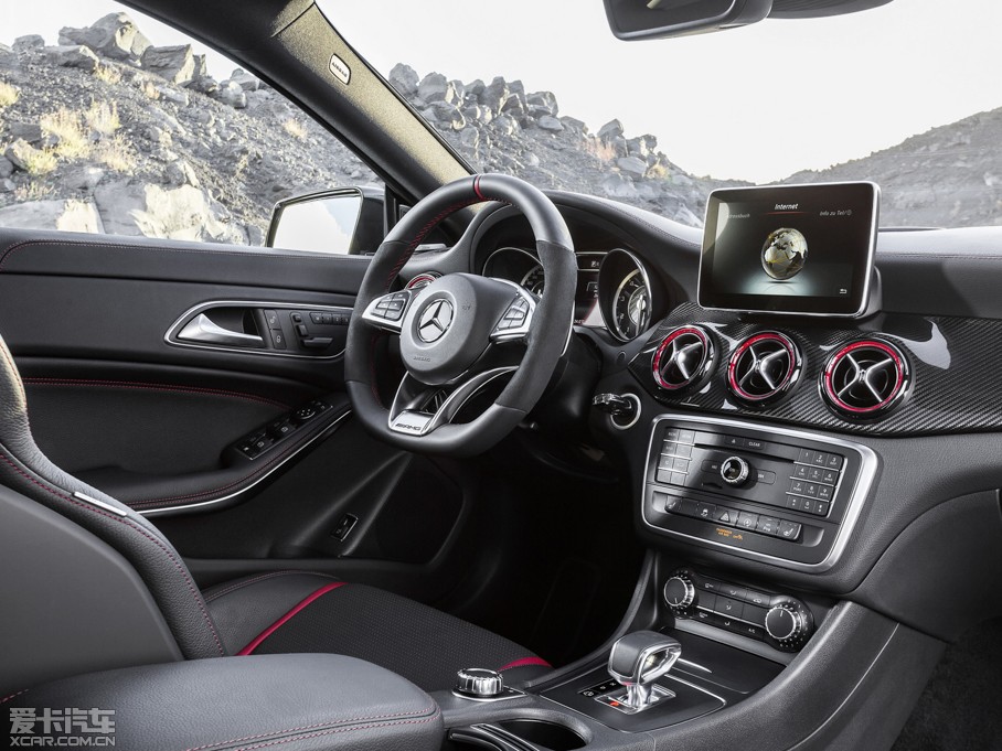 2015��AMG CLA�C��܇ ������