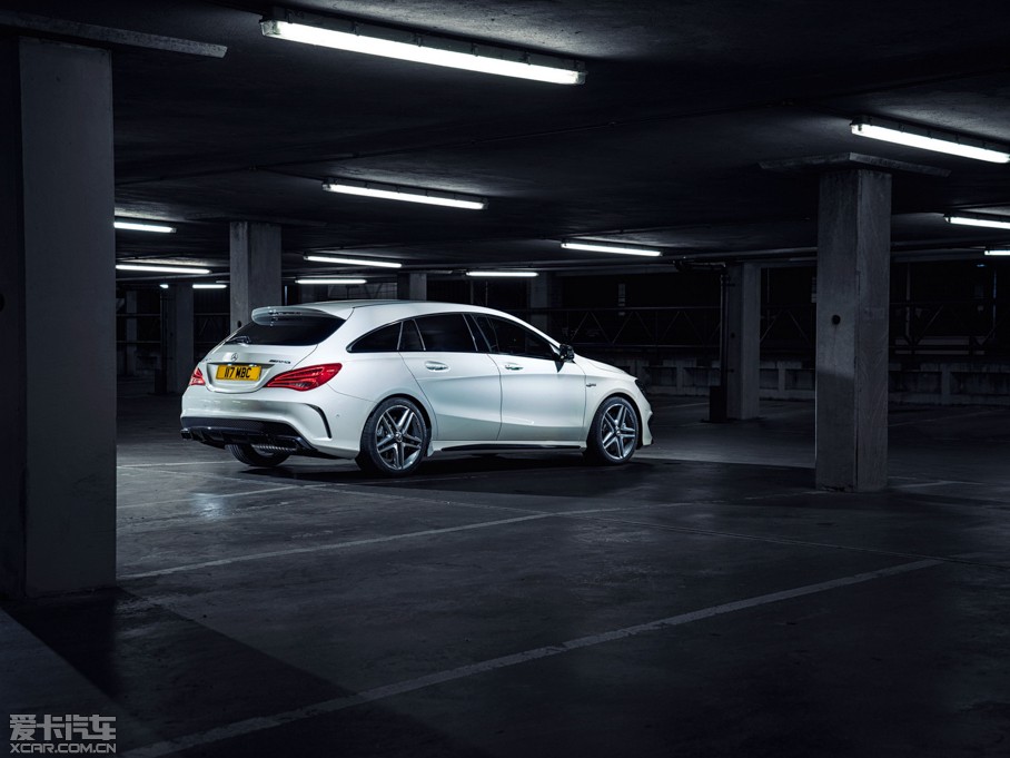 2015��AMG CLA�C��܇ ������