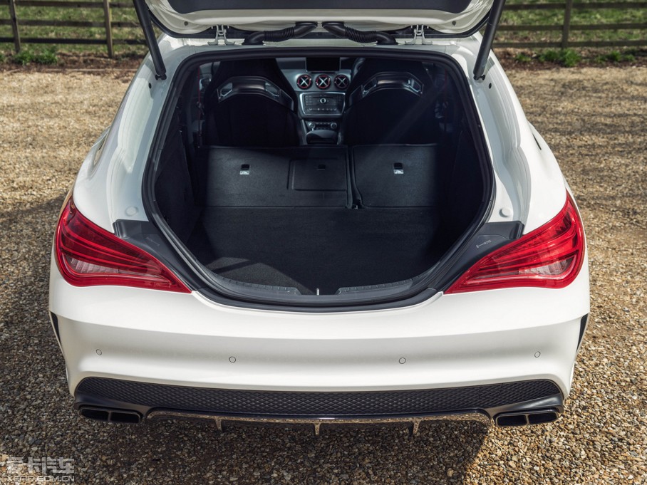 2015��AMG CLA�C��܇ ������