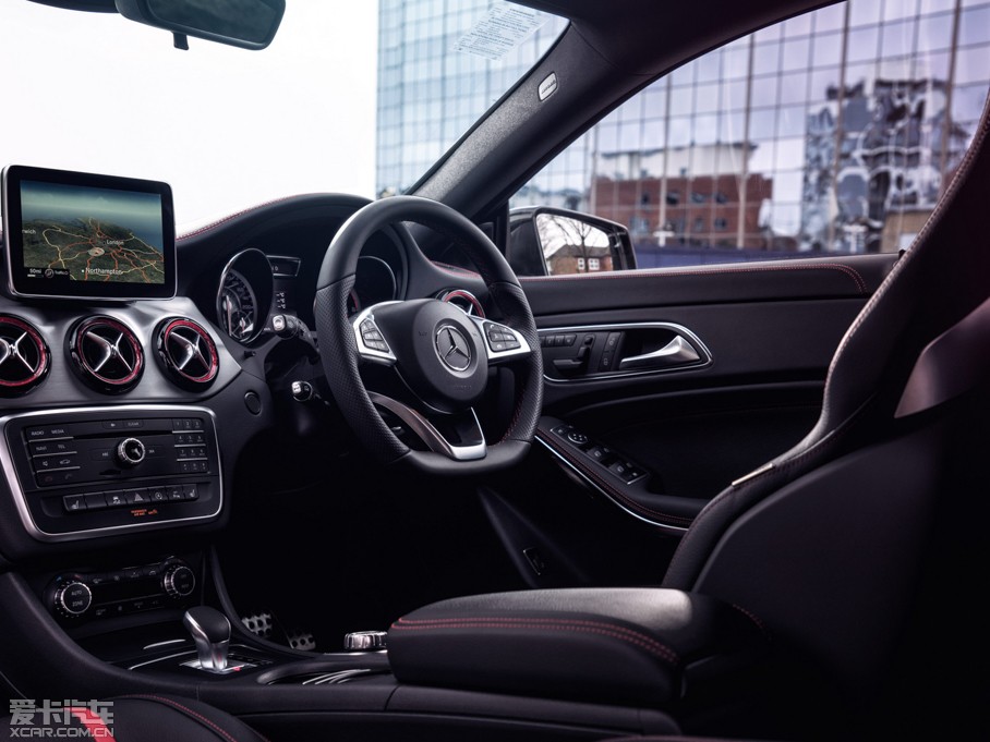 2015��AMG CLA�C��܇ ������