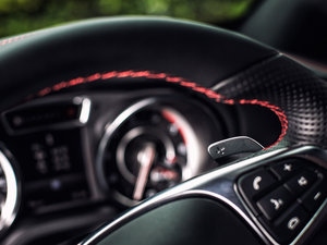 2015������� �п؅^