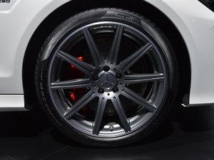 2015��AMG CLS 63 S 4MATIC �������^