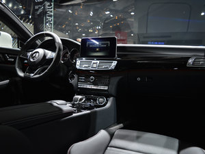 2015��AMG CLS 63 S 4MATIC �п؅^