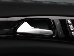 2015��A(y��)MG CLS 63 S 4MATIC ���g����