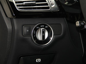 2015��AMG CLS 63 S 4MATIC ���g����