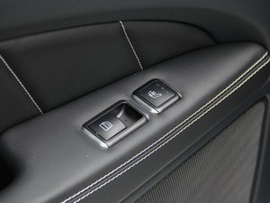 2015��AMG CLS 63 S 4MATIC ���g����