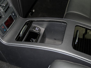 2015��A(y��)MG CLS 63 S 4MATIC ���g����