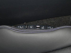 2015��AMG CLS 63 S 4MATIC ���g����