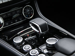 2015��AMG CLS 63 S 4MATIC �п؅^