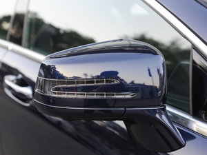 2015��AMG CLS 63 4MATIC �������^