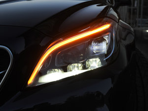 2015��AMG CLS 63 4MATIC �������^