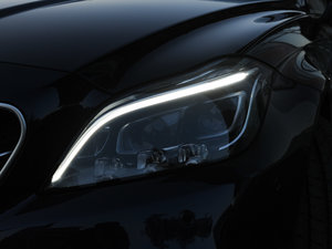 2015��AMG CLS 63 4MATIC �������^