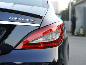 2015��AMG CLS 63 4MATIC �������^