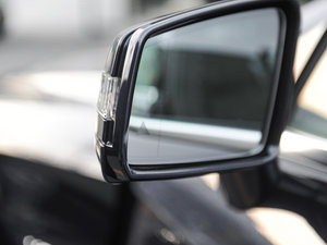 2015��AMG CLS 63 4MATIC �������^