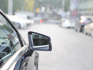 2015��AMG CLS 63 4MATIC �������^