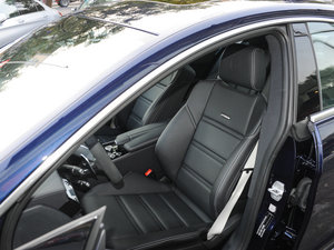 2015��AMG CLS 63 4MATIC ���{�����