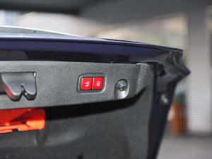 2015��AMG CLS 63 4MATIC ���g����