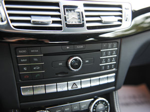 2015��AMG CLS 63 4MATIC �п؅^